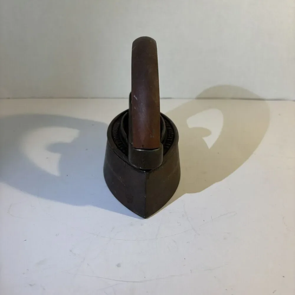 Colebrookdale Iron Co. Antique Sad Iron Vintage Clothes Detachable Handle Type C - Picture 5 of 12